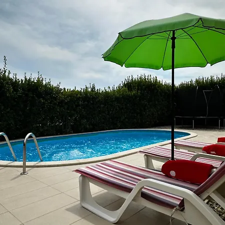 Вілла Giulietta Pool Private Garage Free Parking *